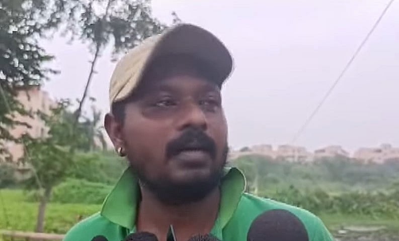 সঞ্জিভা গার্ডেনসের মালি সিদ্ধেশ্বর মণ্ডল