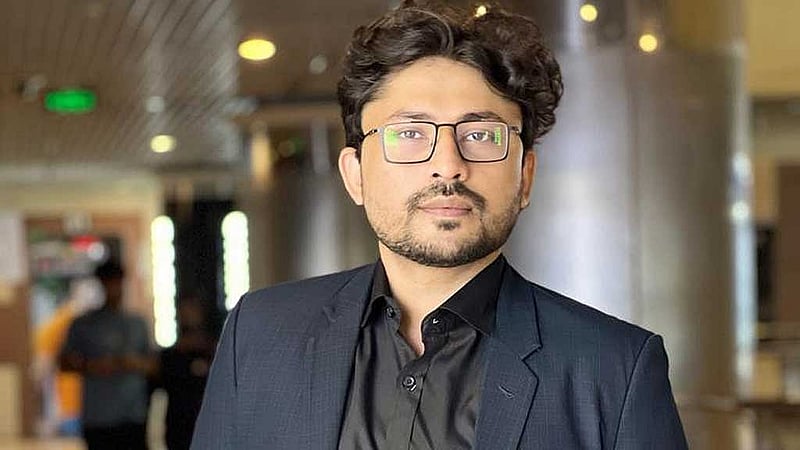 নির্মাতা আবীর ফেরদৌস মুখর। চরকির সৌজন্যে।  