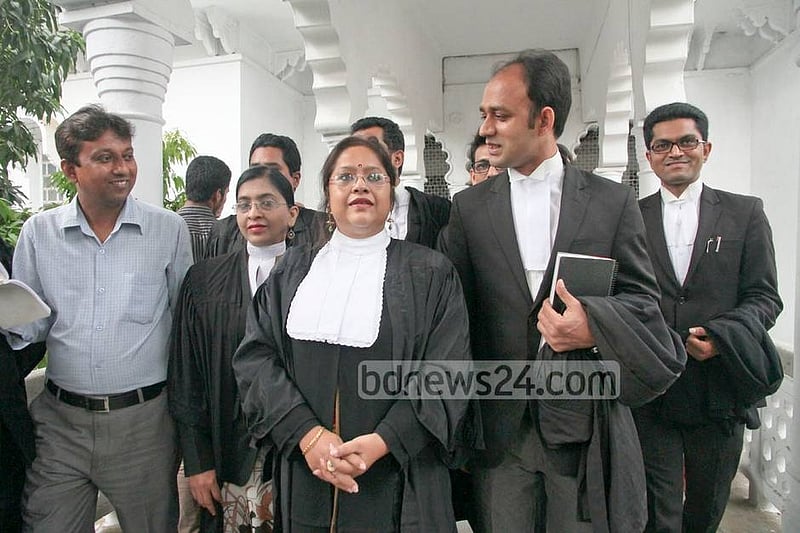 আন্তর্জাতিক অপরাধ ট্রাইব্যুনালের সাবেক প্রসিকিউটর তুরিন আফরোজ মনে করেন, জামায়াতের নেতাকর্মীরা যেন অন্য দলে যেতে না পারে, সেদিনেও নজর দেওয়া উচিত।