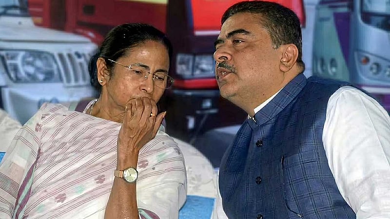 মমতা বন্দ্যোপাধ্যায় ও শুভেন্দু অধিকারী—যখন দুজনেই ছিলেন তৃণমূল কংগ্রেসে।