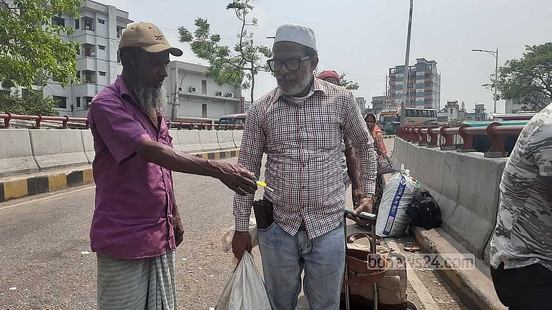 যাতায়াতে ঝক্কি পোহাতে হলেও ঈদে গ্রামে যাওয়ার পক্ষে জলিল