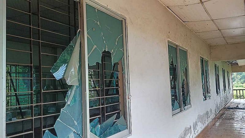 বঙ্গবন্ধু সাফারি পার্কে এমন কোনো স্থাপনা নেই যেটি ভাঙচুরের শিকার হয়নি।
