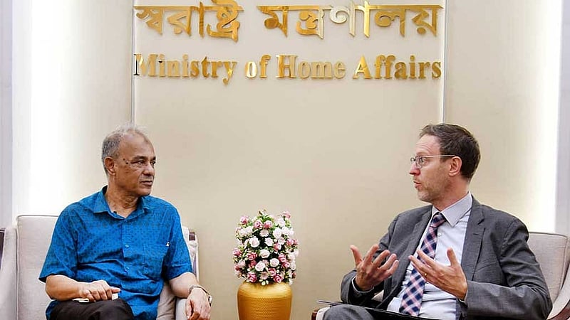 ইউএনডিপি প্রতিনিধি দলের সঙ্গে গত সোমবার বৈঠক করেন স্বরাষ্ট্র উপদেষ্টা মো. জাহাঙ্গীর আলম চৌধুরী।