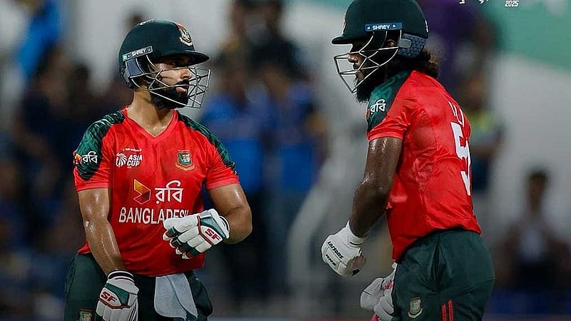 শামীম হোসেন ও জাকের আলির জুটিতে রান আসে রেকর্ড ৮৬।