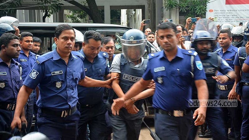 গত ২৪ অগাস্ট গোলাম দস্তগীর গাজীকে গ্রেপ্তার করে আন্দোলনের সময় প্রাণহানির ঘটনায় করা মামলায় রিমান্ডে নেওয়া হয়। এখনও তিনি কারাগারেই আছেন।