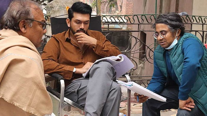 শুটিংয়ের সময়ের অভিজ্ঞতার কথা তুলে ধরে মিঠু বলেন, &amp;quot;গত বছরের জানুয়ারিতে দৃশ্য ধারণের কাজ শুরু হয়ে ফেব্রুয়ারির শেষের দিকে শেষ হয়। মাঝে শুভ ভাইয়ের মা মারা গেলেন। শোকগ্রস্ত হওয়ার পরও কাজের প্রতি তার প্যাশন দেখে আমি অনেক অবাক হয়েছি।&amp;quot;