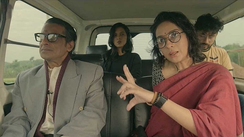 ‘প্রিয় সত্যজিৎ’ সিনেমার দৃশ্য। ছবি: চরকির সৌজন্যে। 