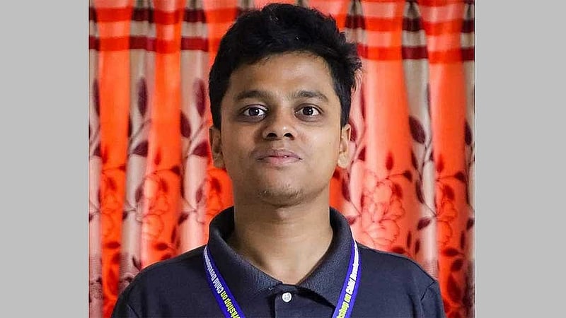 এস এম ফরহাদ।