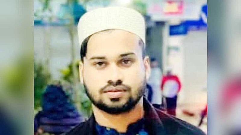 চাঁদপুর শহরের বাবুরহাট এলাকার বাসিন্দা মো. সমুদ্র মাল। 