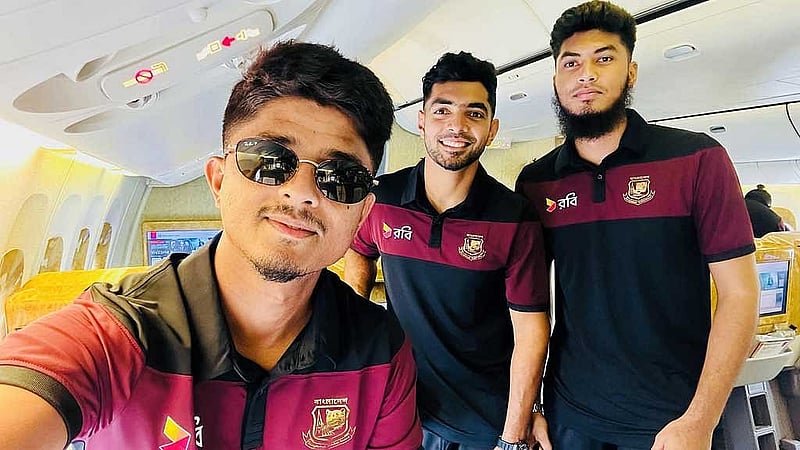 শেখ মেহেদি হাসান, সাইফ হাসান ও রিশাদ হোসেন। ছবি: রিশাদের ফেইসবুক পাতা।
