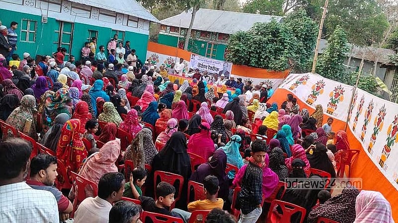কুমিল্লা-৫ আসনে শেষ মুহূর্তের প্রচারে ব্যস্ত বিএনপির প্রার্থী জসিম উদ্দিন।