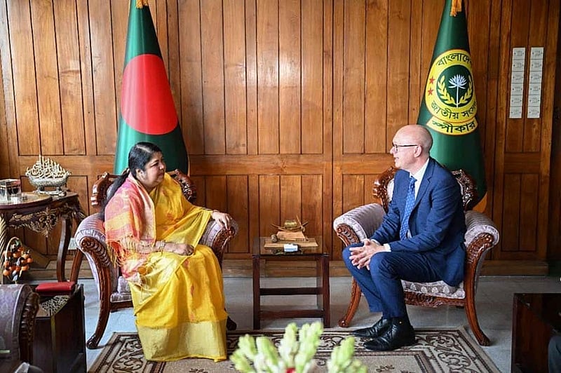 সংসদে স্পিকার শিরীন শারমিন চৌধুরীর কার্যালয়ে ঢাকায় ইউরোপীয় ইউনিয়নের রাষ্ট্রদূত।
