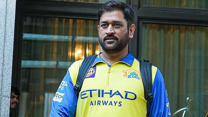মাস দুয়েক পরই বয়স ৪৪ পূর্ণ হবে ধোনির। ছবি: চেন্নাই সুপার কিংস ফেইসবুক।