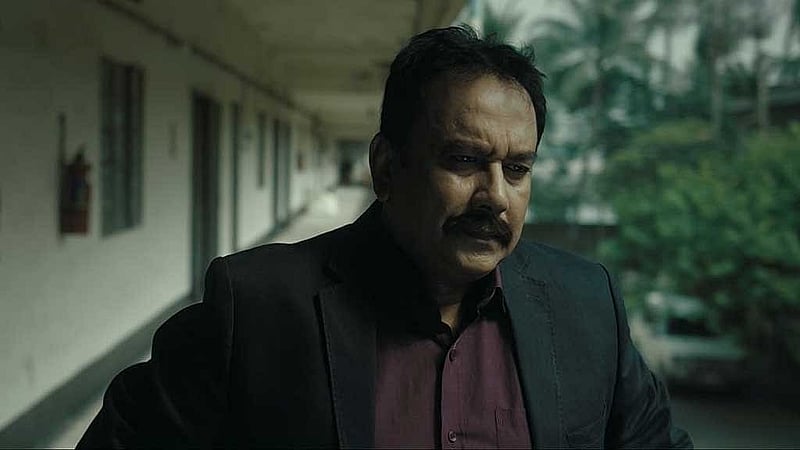 ওয়েব ফিল্ম 'আমলনামার' দৃশ্যে জাহিদ হাসান, ছবি: চরকির সৌজন্যে।