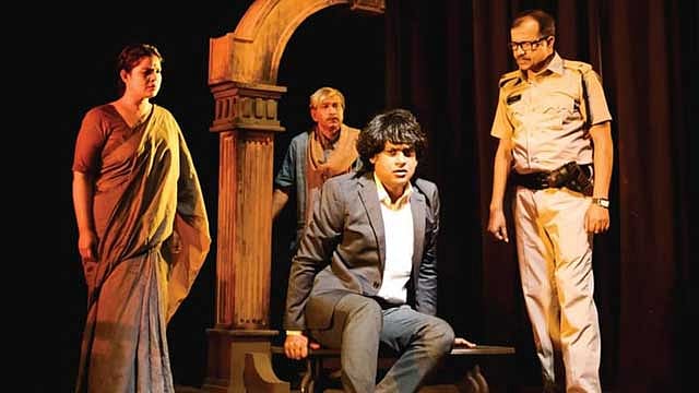 এক দশকের বেশি সময় ধরে ঢাকার নাট্যচর্চা হয়ে উঠেছে শিল্পকলা একাডেমি ঘিরে।