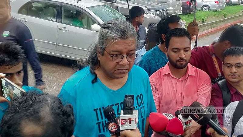 ‘মাকসুদ ও ঢাকা’ ব্যান্ডের দলনেতা মাকসুদুল হক