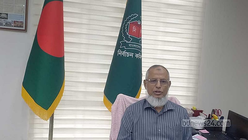 ইসি আনোয়ারুল ইসলাম সরকার।