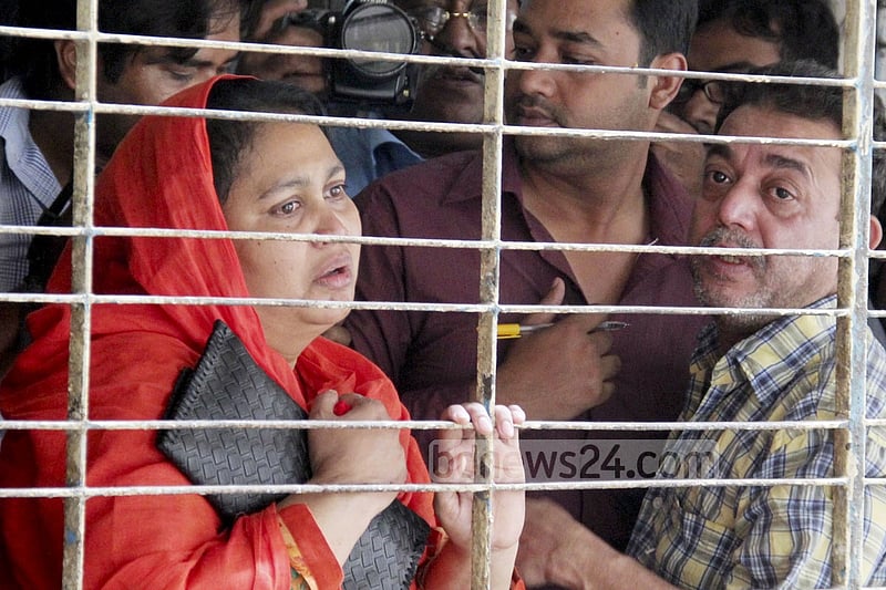হত্যাকাণ্ডের পর হাসপাতালে ওয়াশিকুরের স্বজনদের আহাজারি।
