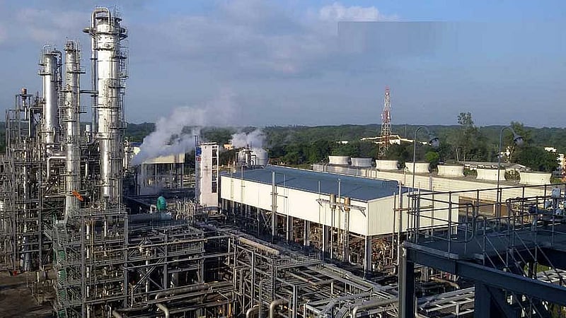 বর্তমানে চালু রয়েছে শুধু শাহজালাল সার কারখানা। ফাইল ছবি