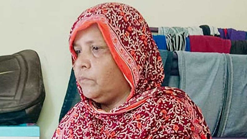 নিহত আগা করিম উদ্দিনের মা ইয়াসমিন বেগম।