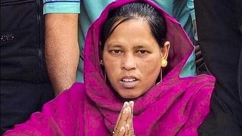 ভারত থেকে বাংলাদেশে পুশ-ইনের শিকার সোনালী খাতুন। ছবি: পিটিআই