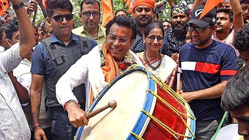 অভিনেতা রুদ্রনীল ঘোষ