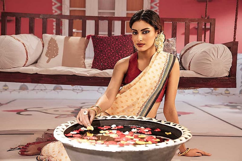 ছবি: লা রিভ।