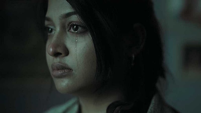 ওয়েব ফিল্ম 'আমলনামার' দৃশ্যে সারিকা সাবরিন, ছবি: চরকির সৌজন্যে।