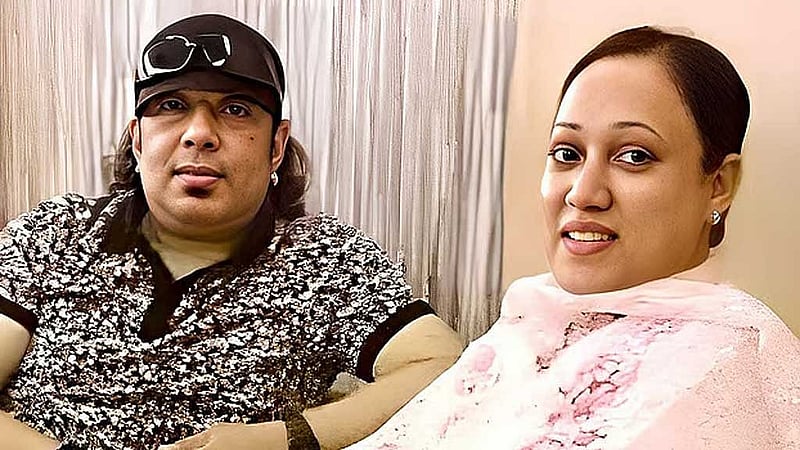 ব্যান্ডশিল্পী আইয়ুব বাচ্চু ও তার স্ত্রী ফেরদৌস আক্তার চন্দনা। 