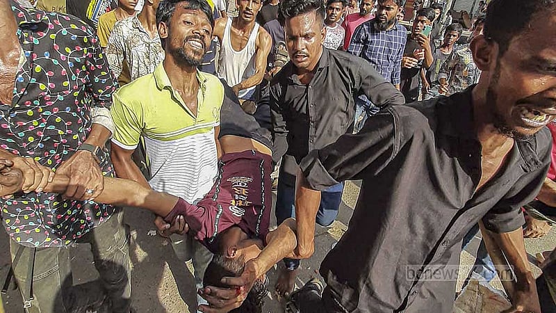 গত ১৮ থেকে ২১ জুলাই পর্যন্ত সহিংসতায় সরকারি হিসাবে দেড়শ মানুষের মৃত্যু হয়েছে।