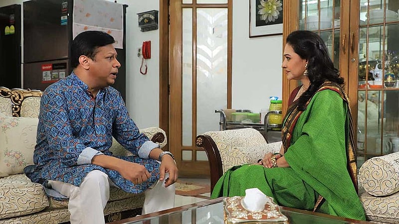 ইন্তেখাব দিনার ও বিজরী বরকতউল্লাহ। ছবি: ফাগুন অডিও ভিশনের সৌজন্যে।