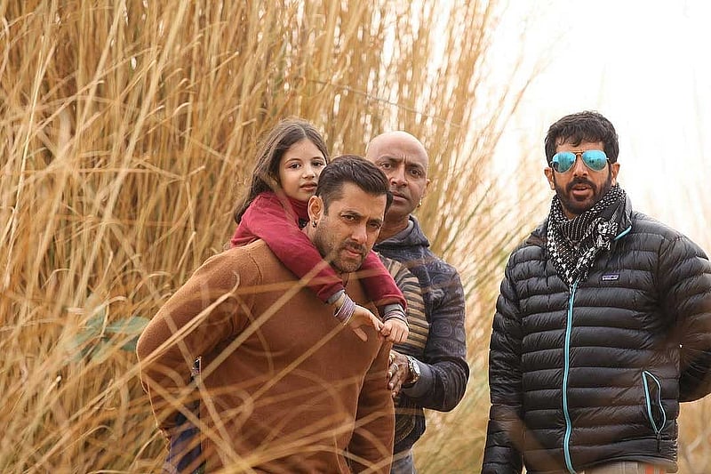 ২০১৫ সালের ১৭ জুলাই প্রেক্ষাগৃহে আসে ‘বজরঙ্গি ভাইজান’। অল্প কদিনের মধ্যে সিনেমাটির নাম দেশের গণ্ডি ছাড়িয়ে বিদেশের দর্শকদেরও মুখে মুখে ফেরে। 