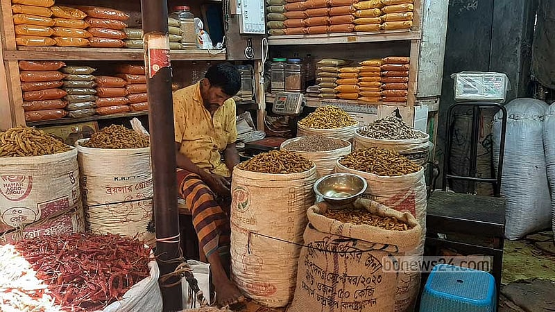 এমন কোনো মসলা নেই যার দাম বাড়েনি