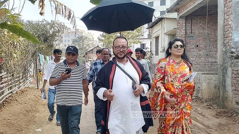 ১১ দলীয় জোটের আরেক শরীক দল এলডিপির প্রার্থী অবসরপ্রাপ্ত লেফটেন্যান্ট জেনারেল চৌধুরী হাসান সারওয়ার্দীও ছাতা প্রতীক নিয়ে ভোটের মাঠে আছেন। 