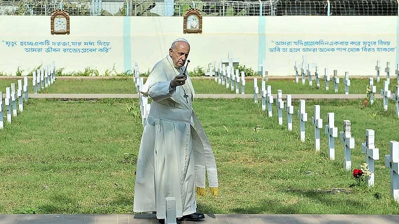 ২০১৭ সালের ৩ ডিসেম্বর তেজগাঁও হলি রোজারিও চার্চে এসেছিলেন পোপ ফ্রান্সিস।