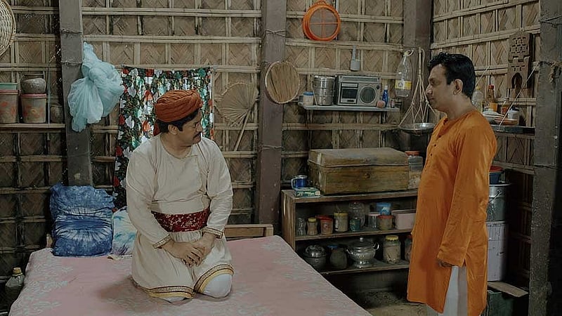 নাটকের দুই প্রধান চরিত্রে আছেন আহসান হাবিব নাসিম ও সাজু খাদেম