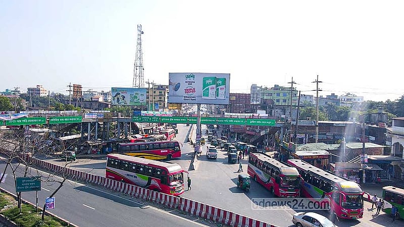 কুমিল্লা সদর দক্ষিণ উপজেলার পদুয়ারবাজার মোড় এলাকায় যানজটের আশঙ্কা করা হচ্ছে, যা নিয়ন্ত্রণের দায়িত্ব পড়ছে পুলিশের ওপর।  
