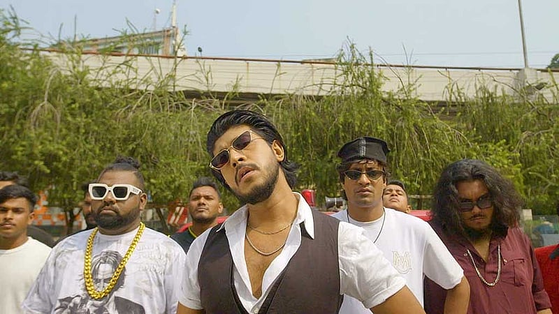 'ব্রেকিং নিউজ' নাটকের দৃশ্য। ছবি: মাছরাঙা টেলিভিশনের সৌজন্যে।