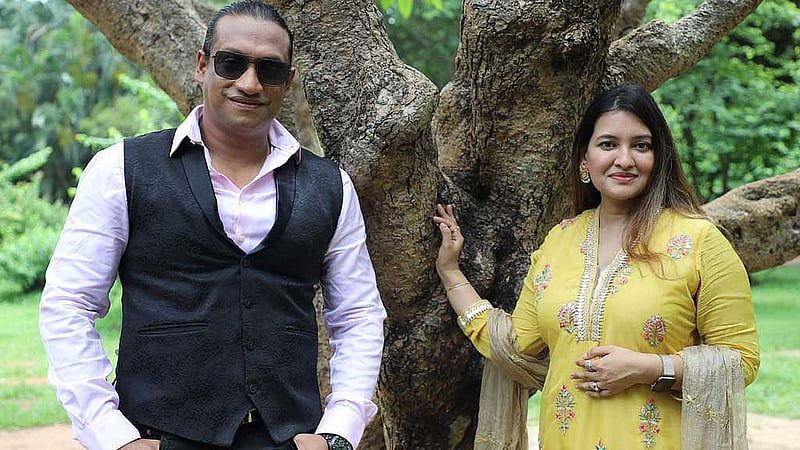 ম্যাগাজিন অনুষ্ঠান 'পাঁচফোড়নে' দৃশ্যে সাব্বির জামান ও সিঁথি সাহা। ছবি: ফাগুন অডিও ভিশনের সৌজন্যে।  
