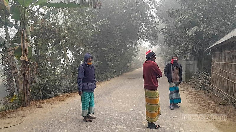 কুড়িগ্রামের ওপর দিয়ে বয়ে যাচ্ছে শৈত্যপ্রবাহ। কনকনে ঠান্ডা ও শীতল বাতাসে স্থবির হয়ে পড়েছে জনজীবন