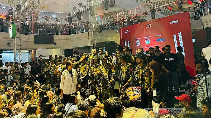 গত বছরের ২৮ সেপ্টেম্বর যমুনা ফিউচার পার্কে ‘জাল’র কনসার্ট ছিল দর্শকঠাসা। 