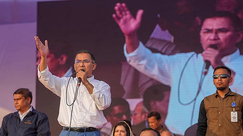 ময়মনসিংহ সার্কিট হাউজ মাঠে মঙ্গলবার নির্বাচনি জনসভায় বক্তব্য দেন বিএনপি চেয়ারম্যান তারেক রহমান