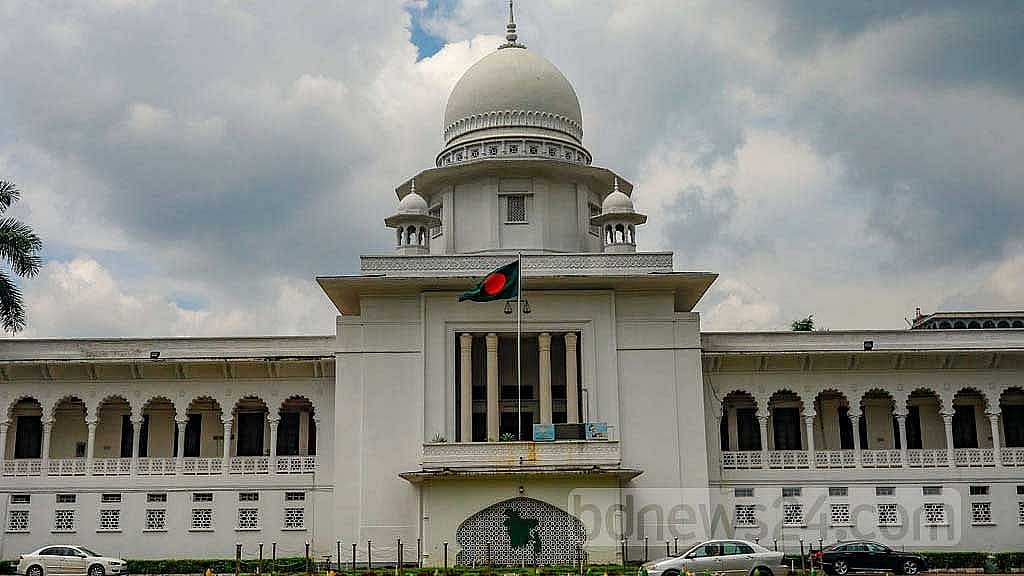 রাত ১১টার মধ্যে বার বন্ধের অভিন্ন নীতিমালা চেয়ে রিট আবেদন