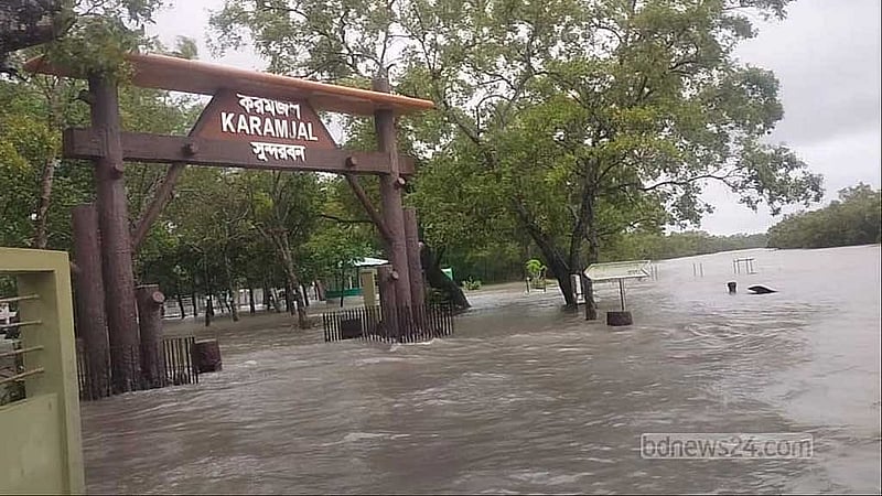 রেমালে বাতাসের গতিবেগ তুলনামূলক কম হলেও ঝড় ছিল ৩৬ ঘণ্টারও বেশি। ভাটার সময় প্লাবিত হয়েছে সুন্দরবন, যা মানুষের স্মৃতিতে বিরল  