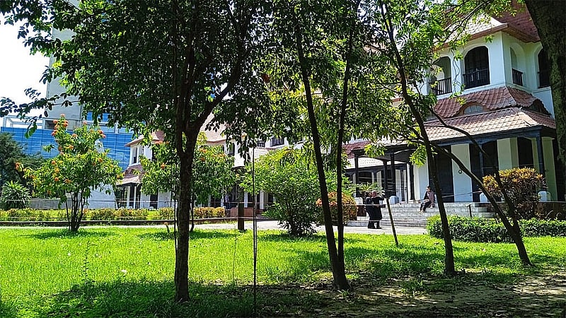চট্টগ্রাম পুরাতন সার্কিট হাউজ। এখানে রয়েছে জিয়া স্মৃতি জাদুঘর। সংস্কৃতি উপদেষ্টা বলেছেন, এটিকে পূর্ণাঙ্গ জাদুঘরে রূপ দেওয়া হবে।