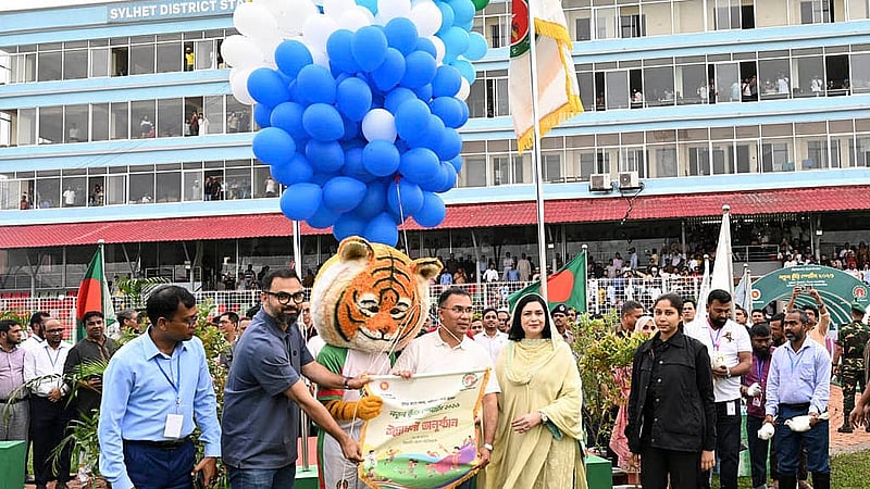 সিলেট স্টেডিয়ামে শনিবার পায়রা উড়িয়ে নতুন কুঁড়ি স্পোর্টস-২০২৬ এর উদ্বোধন করেন প্রধানমন্ত্রী তারেক রহমান