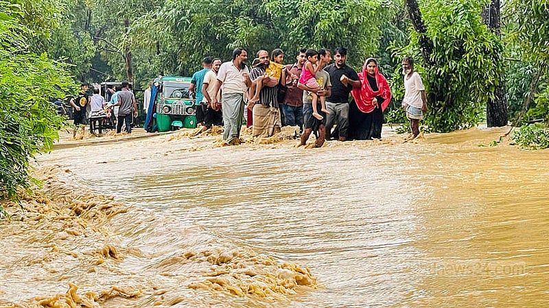 ১৫ অগাস্ট ২০২৪: তৃতীয় দফার বন্যায় ফেনীর ফুলগাজী-পরশুরাম-ছাগলনাইয়া উপজেলার দুই শতাধিক গ্রাম প্লাবিত হয়।