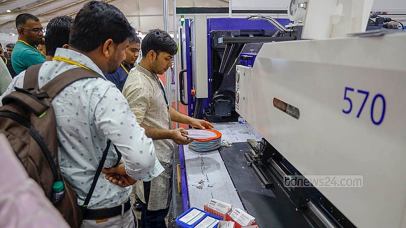 আন্তর্জাতিক প্লাস্টিক, প্যাকেজিং ও প্রিন্টিং শিল্প মেলায় উঠেছে আধুনিক যন্ত্রপাতি ও প্রযুক্তি