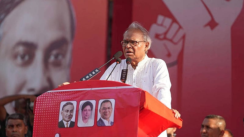 মে দিবসে রাজধানীর নয়া পল্টনে শ্রমিক দলের সমাবেশে বক্তব্য দেন প্রধানমন্ত্রী তারেক রহমানের উপদেষ্টা রুহুল কবির রিজভী।  ছবি: পিএমও