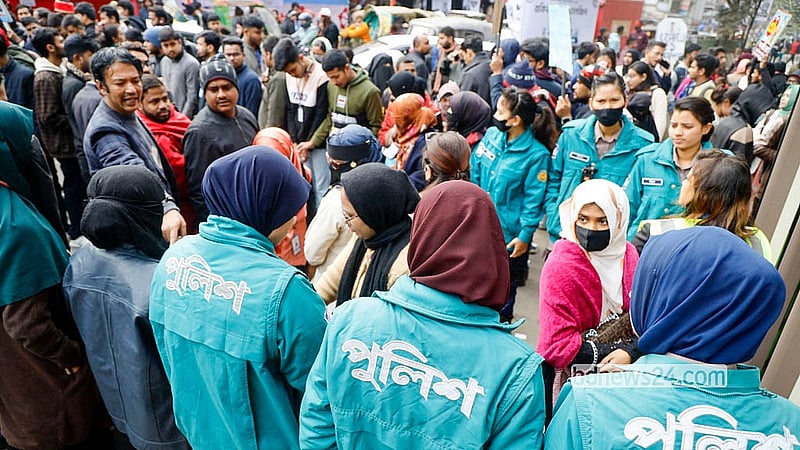 জকসু নির্বাচন উপলক্ষে মঙ্গলবার জগন্নাথ বিশ্ববিদ্যালয় ক্যাম্পাসের নিরাপত্তা জোরদার করা হয়
